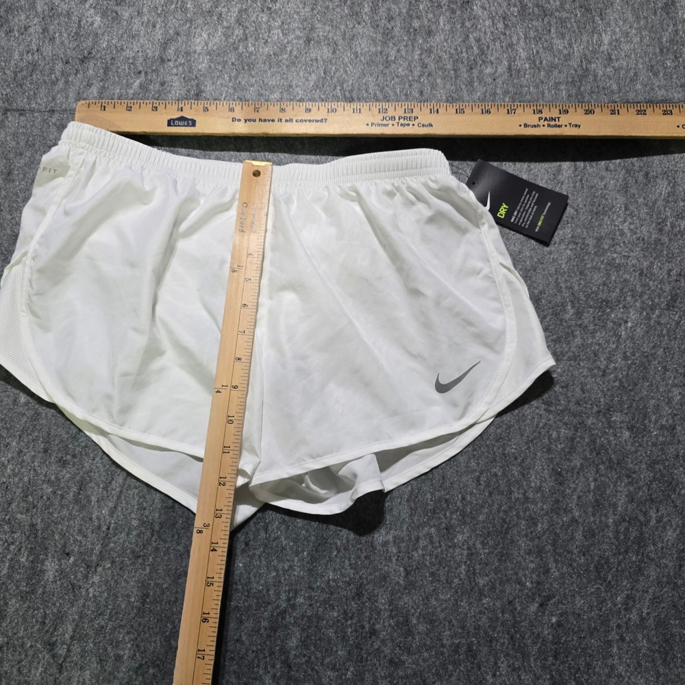 Nike Running Shorts Womens Size M White Dri-FIT Tempo AJ4713-100 - Picture 4 of 7